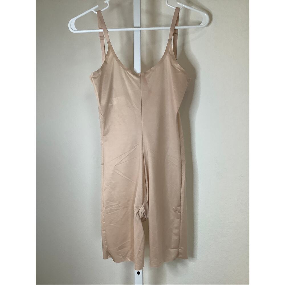 SPANX Women's Small Champagne Open Bust Mid Thigh Bodysuit Shapewear Sexy U4-1 - Picture 4 of 8